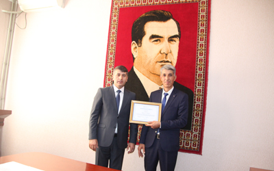 Фурӯғе дар даргоҳи маърифат Фурӯғе дар даргоҳи маърифат