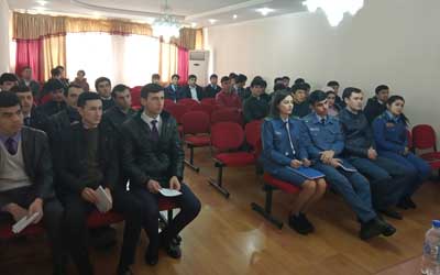 Донишҷӯён ба таҷрибаомӯзӣ сафарбар гардиданд Донишҷӯён ба таҷрибаомӯзӣ сафарбар гардиданд