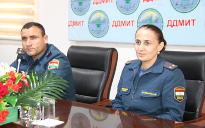 Ҷаласа бо кормандони хоҷагии донишгоҳ Ҷаласа бо кормандони хоҷагии донишгоҳ