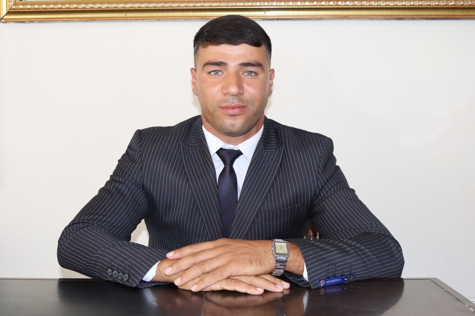 Эмомалӣ Темурхон 