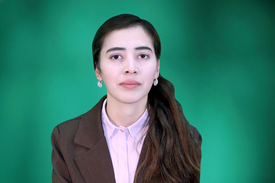 Ёрзода Нилифари Холиқ