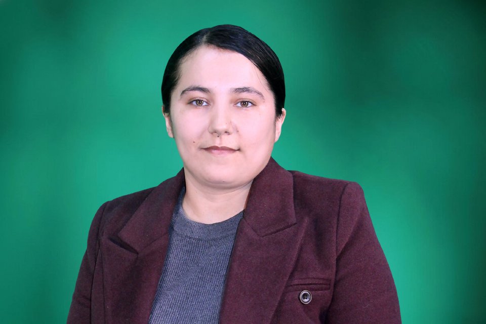 Собирова Адиба Илҳомиддиновна
