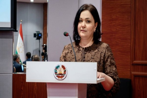 МАҚОМИ ҲУҚУҚӢ ВА НАҚШИ ИҶТИМОИИ ЗАБОНИ РУСӢ